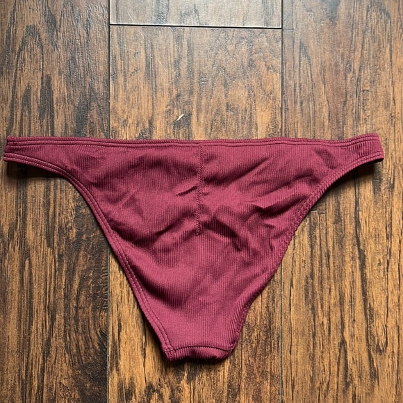 UO Out From Under Maroon Bikini Bottoms - Picture 7 of 7